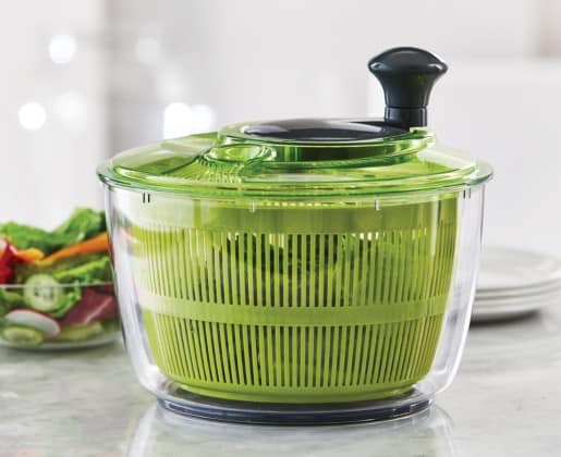 What does a salad spinner do